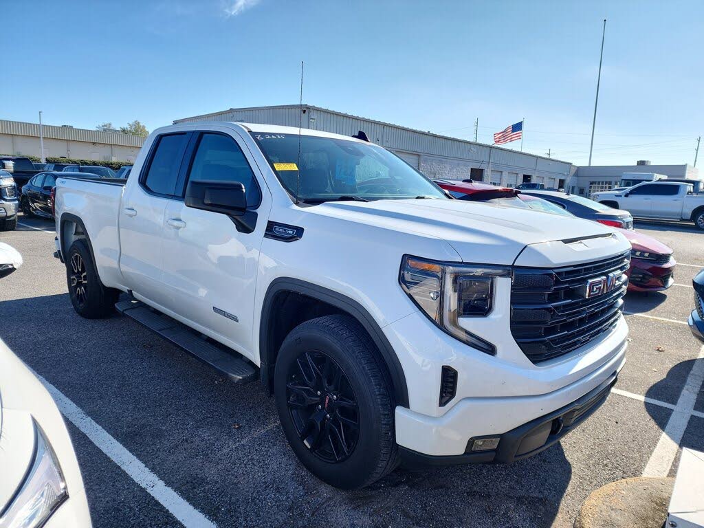 2022 GMC Sierra 1500 Elevation Double Cab 4WD