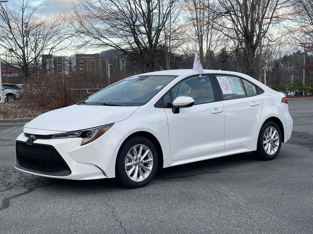 2022 Toyota Corolla LE FWD