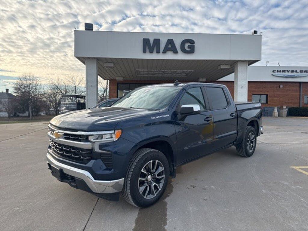 2023 Chevrolet Silverado 1500 LT Crew Cab 4WD
