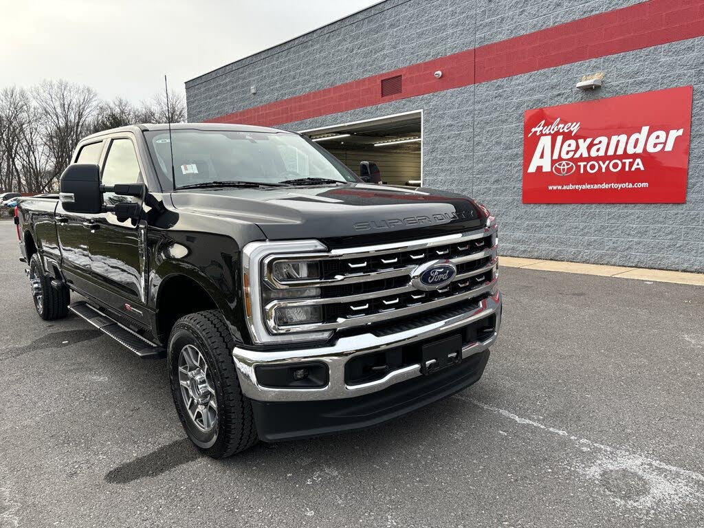 2024 Ford F-350 Super Duty Lariat Crew Cab 4WD