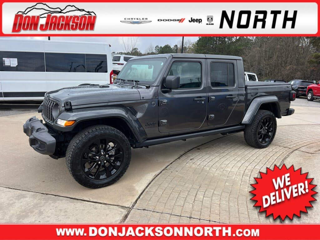 2024 Jeep Gladiator NightHawk Crew Cab 4WD
