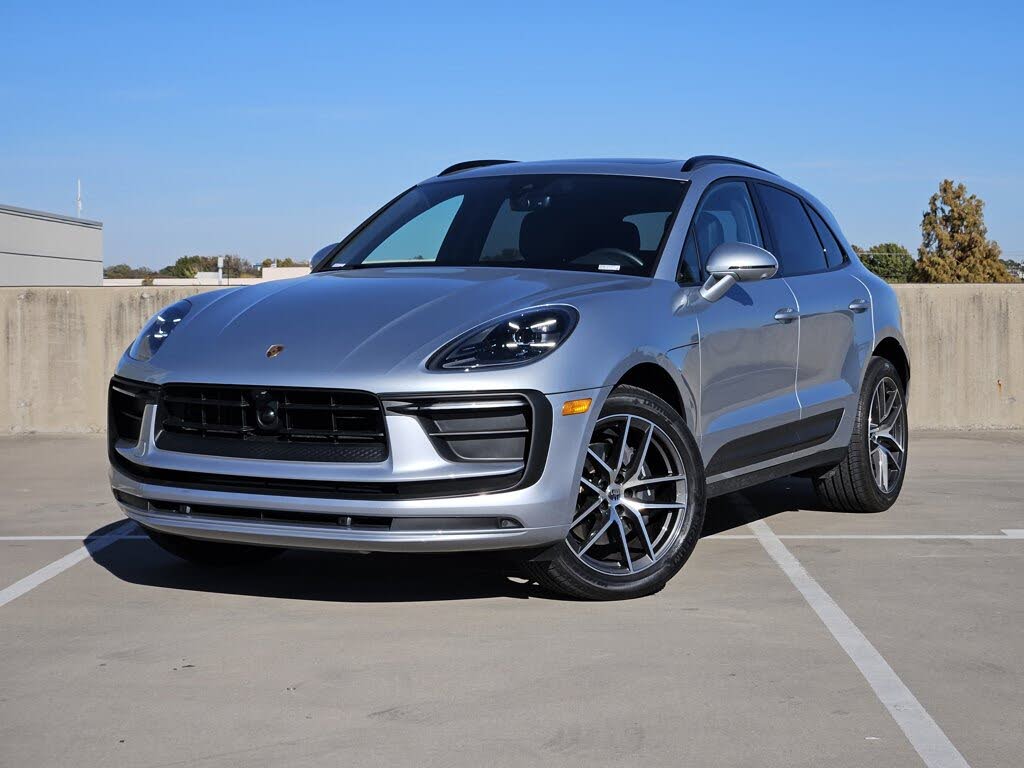2025 Porsche Macan AWD