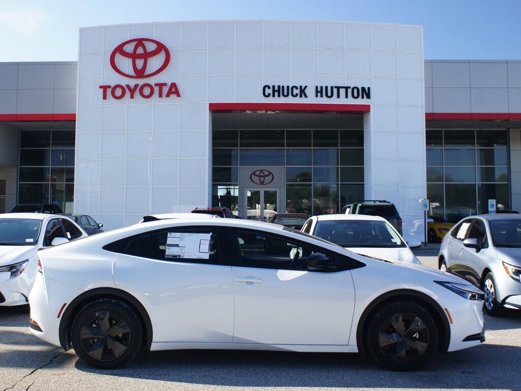 2026 Toyota Prius LE FWD