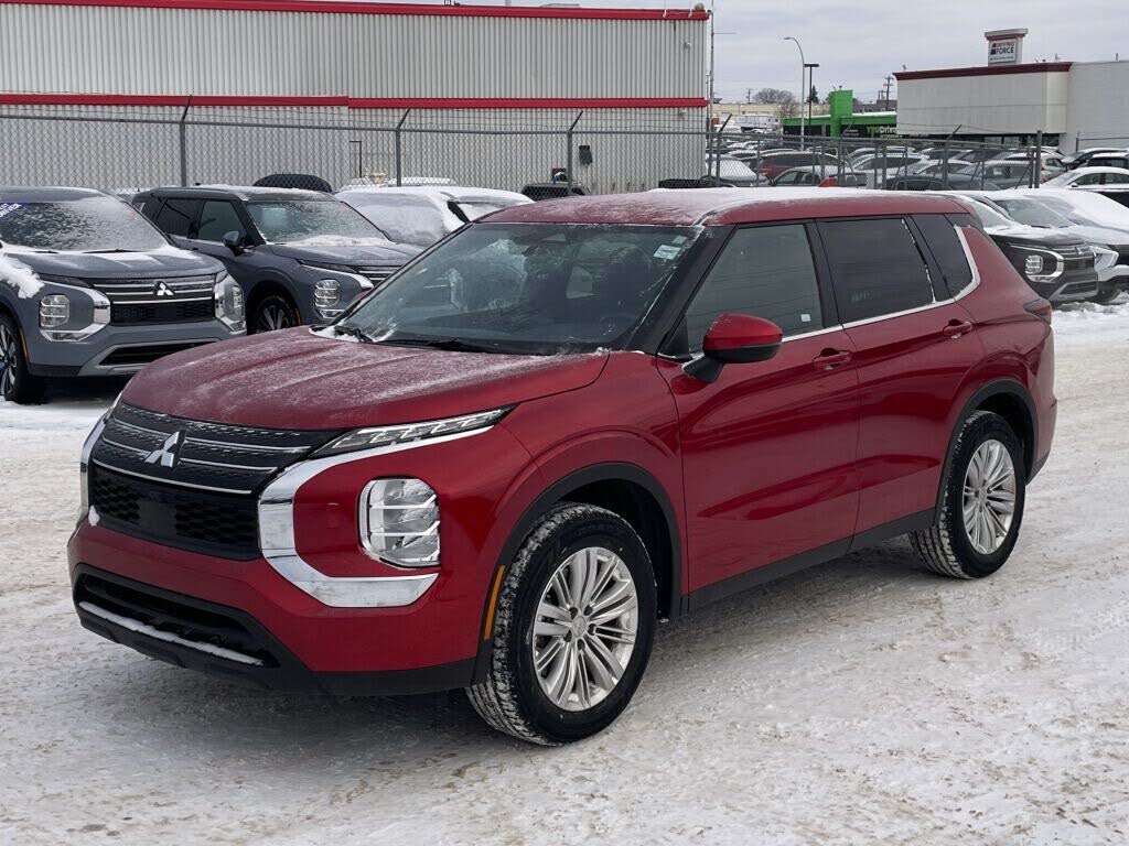 2024 Mitsubishi Outlander ES S-AWC
