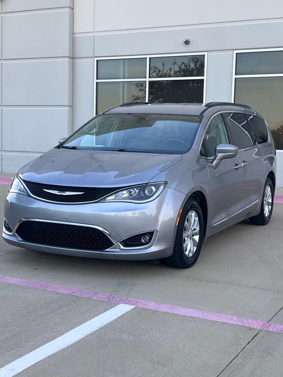 2017 Chrysler Pacifica Touring L FWD
