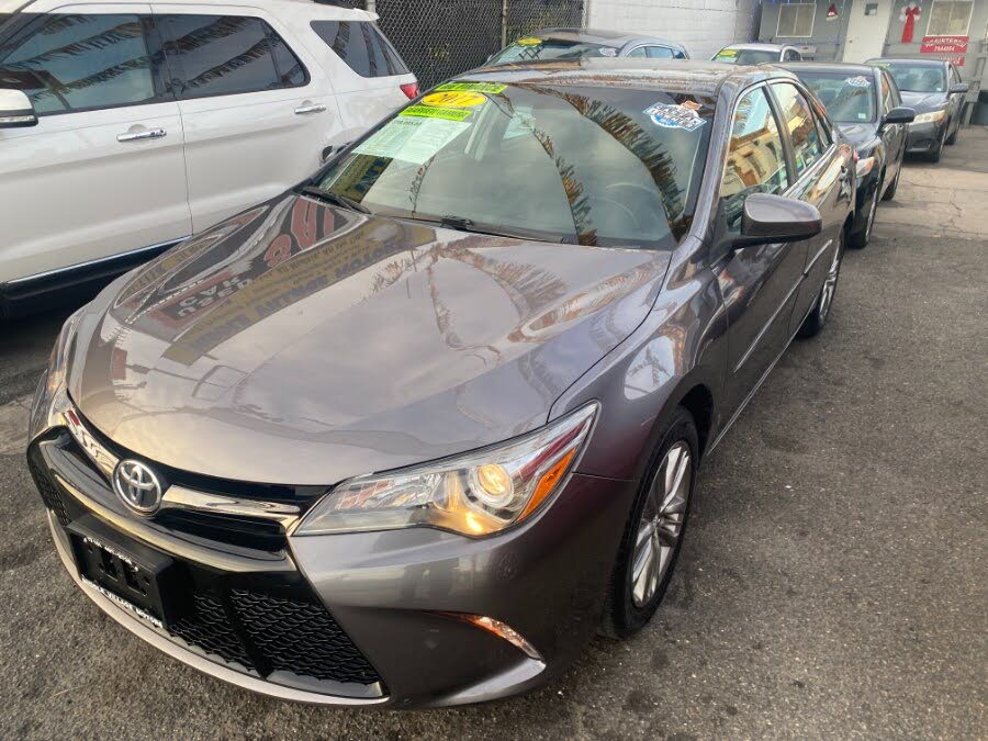2017 Toyota Camry SE