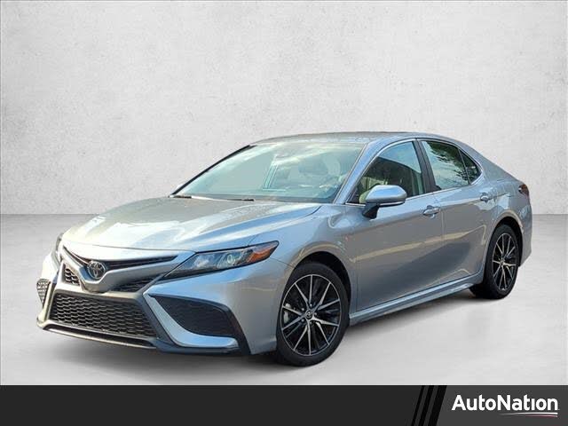 2024 Toyota Camry SE FWD