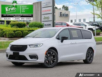 Chrysler Pacifica Select FWD 2026