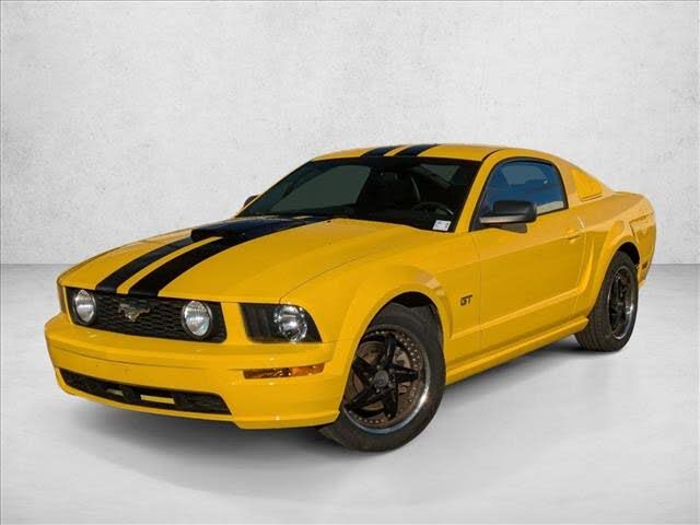 2006 Ford Mustang GT Deluxe Coupe RWD