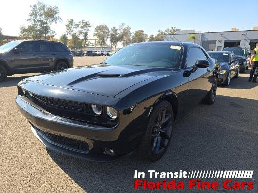 2020 Dodge Challenger SXT RWD