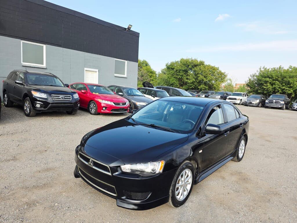 2013 Mitsubishi Lancer SE FWD