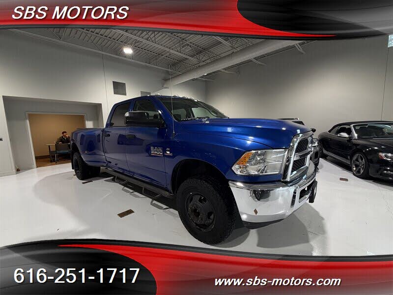 2018 RAM 3500 Tradesman Crew Cab LB DRW 4WD