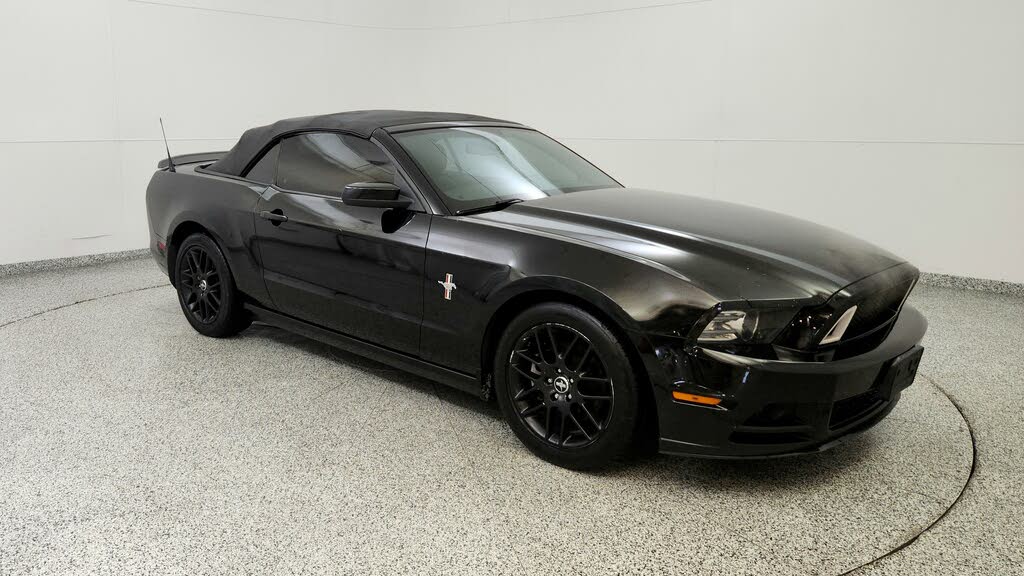 2014 Ford Mustang V6 Convertible RWD