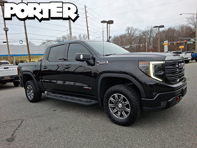 2024 GMC Sierra 1500 AT4 Crew Cab 4WD