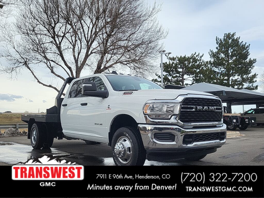 2024 RAM 3500 Chassis SLT Crew Cab LB DRW 4WD