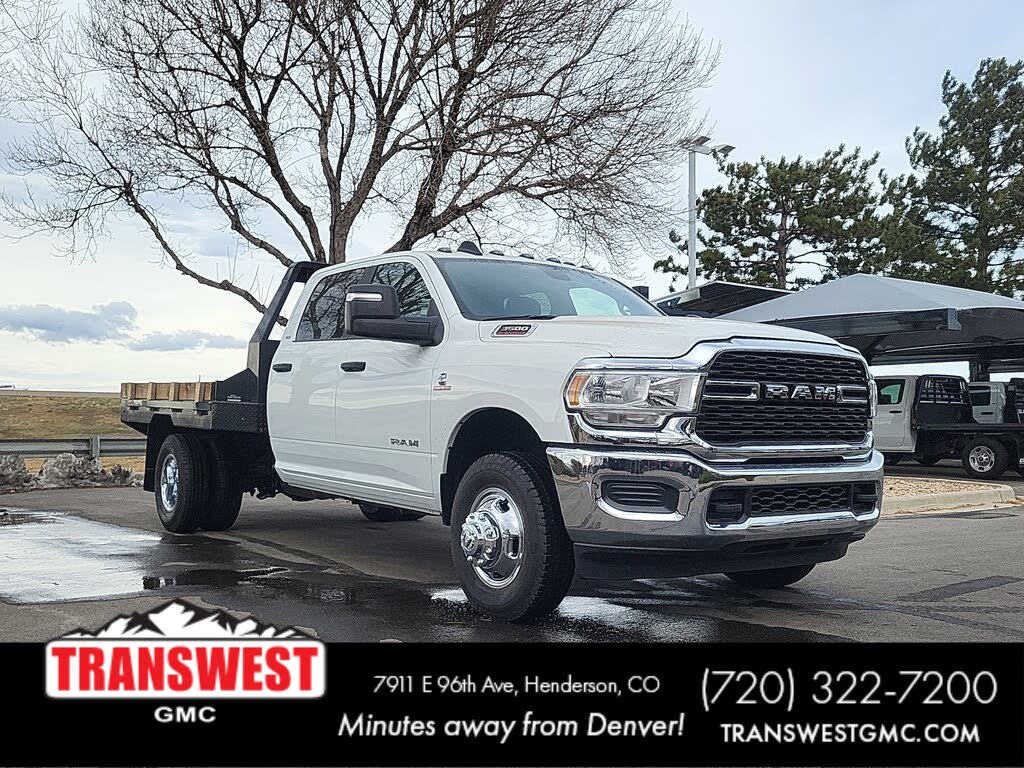 2024 RAM 3500 Chassis SLT Crew Cab LB DRW 4WD