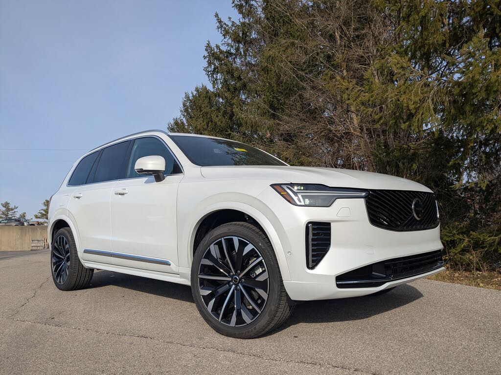 2026 Volvo XC90 B6 Plus 7-Passenger AWD