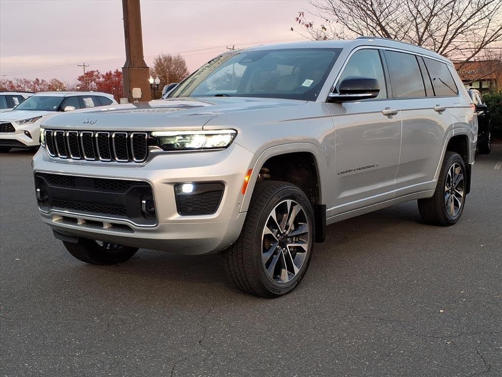 2022 Jeep Grand Cherokee L Overland 4WD
