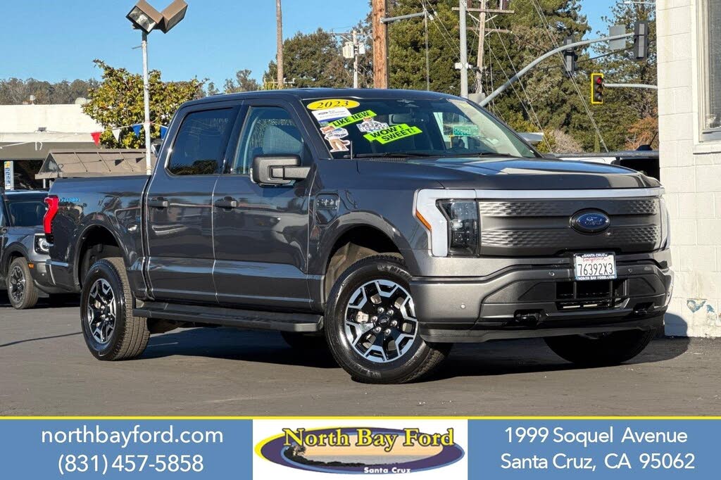 2023 Ford F-150 Lightning XLT SuperCrew AWD