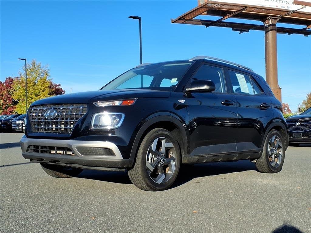 2024 Hyundai Venue SEL FWD