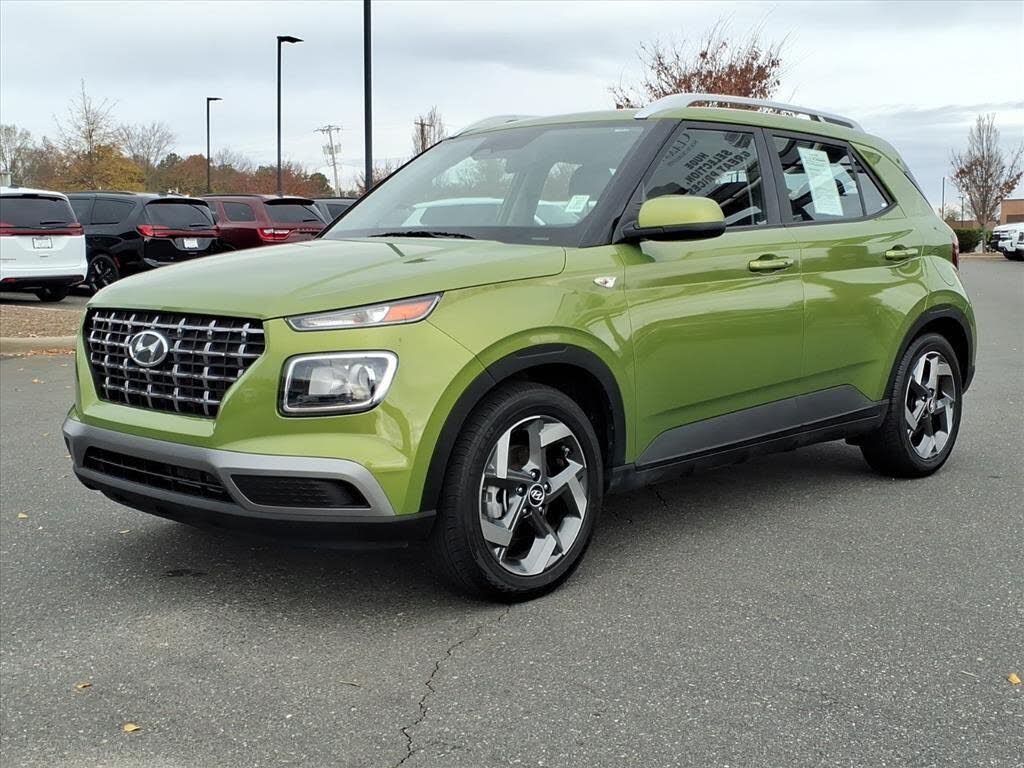 2024 Hyundai Venue SEL FWD