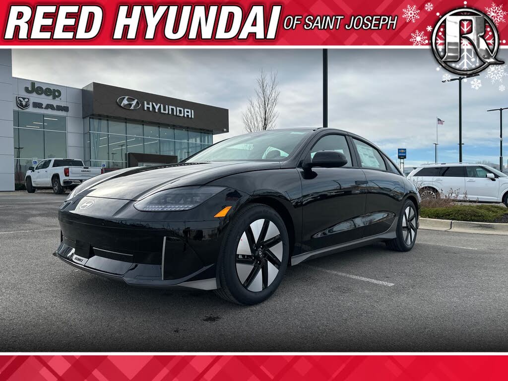 2025 Hyundai Ioniq 6 SE RWD