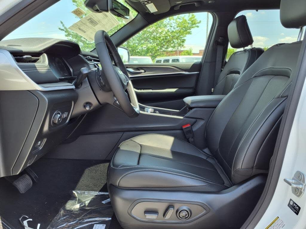 2025 Jeep Grand Cherokee L Limited 4WD