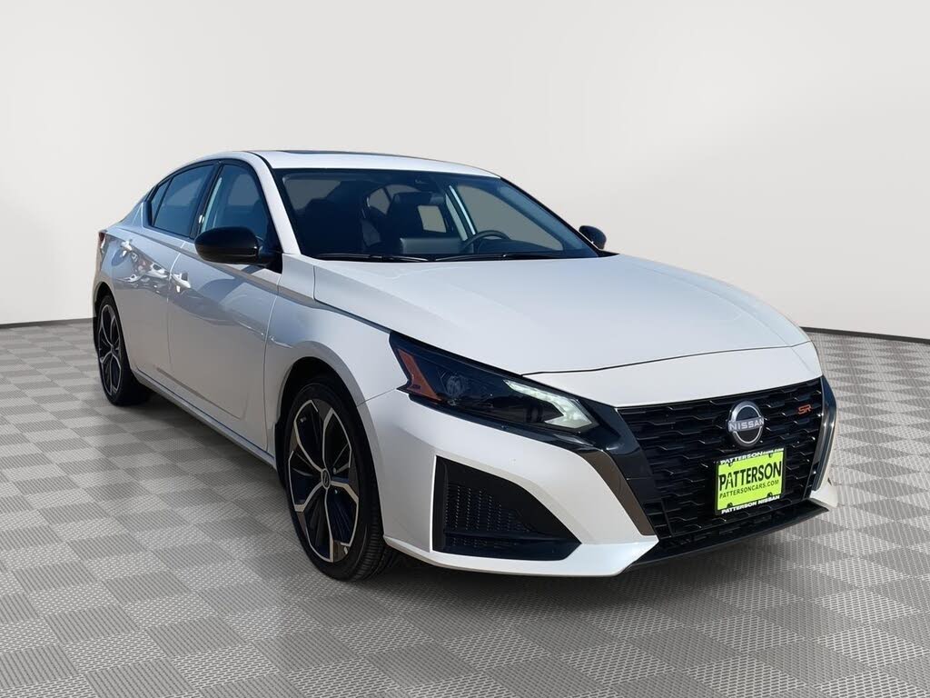 2025 Nissan Altima 2.5 SR FWD