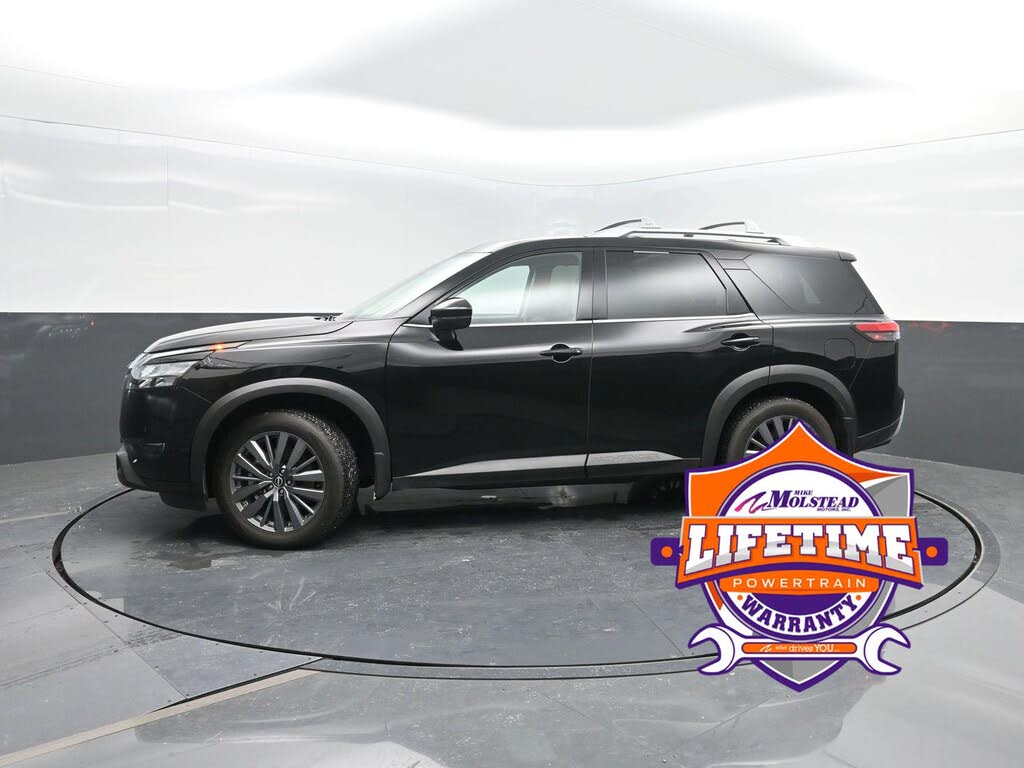 2025 Nissan Pathfinder SL 4WD