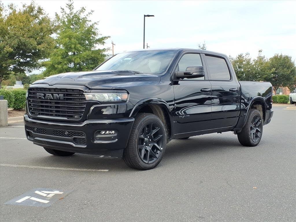 2026 RAM 1500 Laramie Crew Cab 4WD