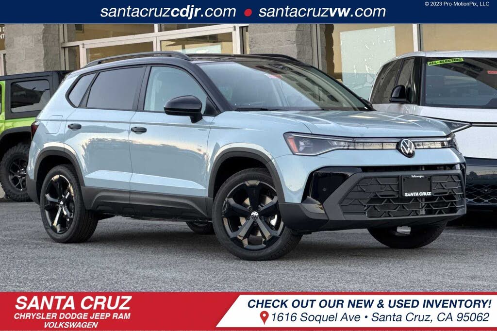 2026 Volkswagen Taos SE Black 4Motion