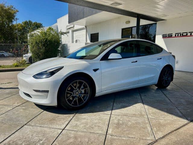 2021 Tesla Model 3 Standard Range Plus RWD