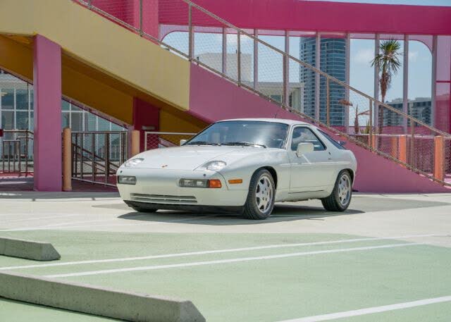 1991 Porsche 928 STD Hatchback