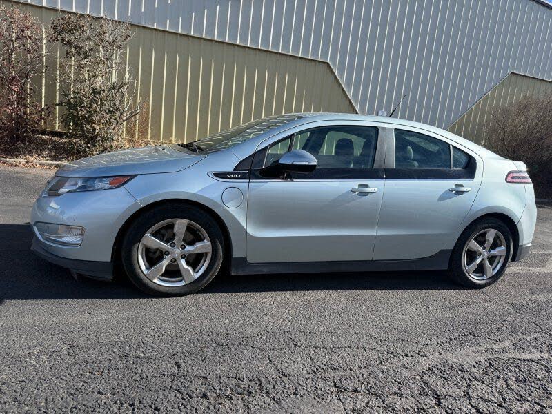 2013 Chevrolet Volt Premium FWD