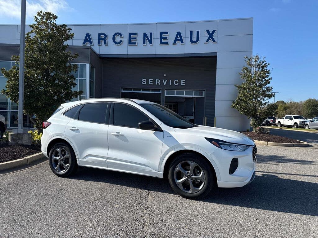 2023 Ford Escape ST-Line FWD