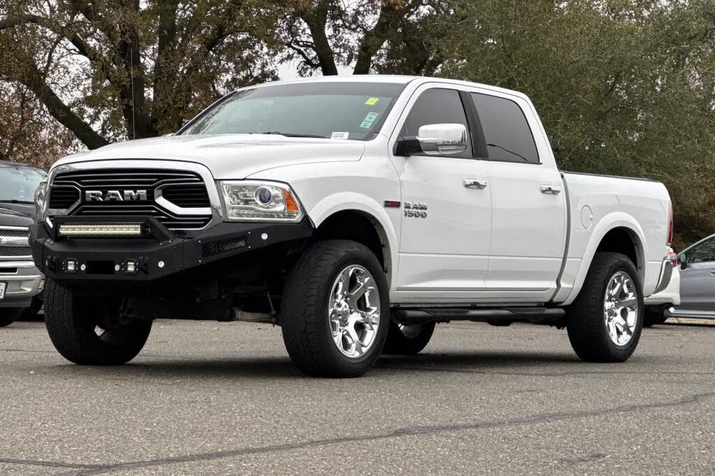 2016 RAM 1500 Laramie Crew Cab 4WD