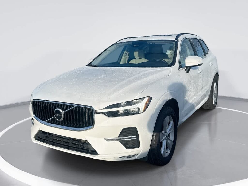 2022 Volvo XC60 B5 Momentum AWD