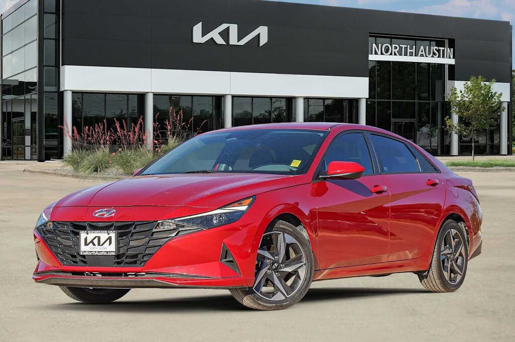 2023 Hyundai Elantra SEL FWD