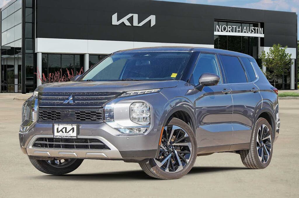 2023 Mitsubishi Outlander SE FWD