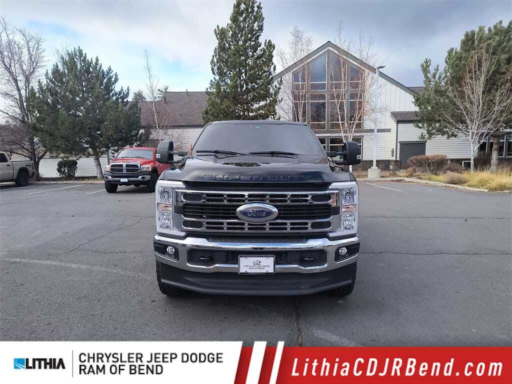 2024 Ford F-350 Super Duty XLT Crew Cab 4WD