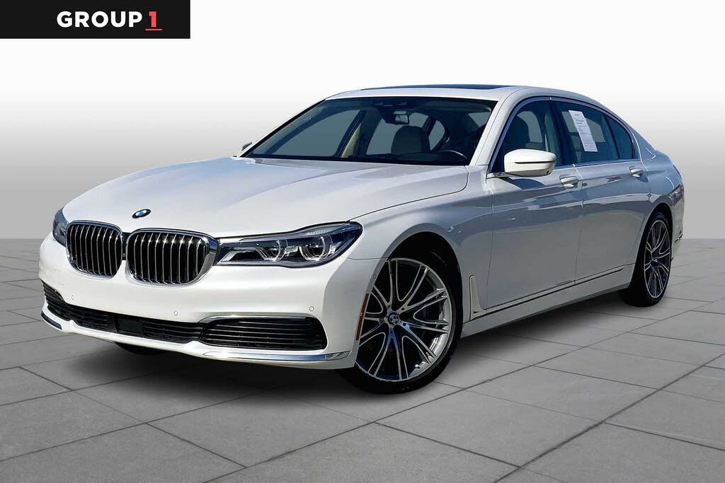 2019 BMW 7 Series 750i RWD