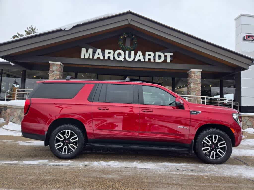 2022 GMC Yukon XL AT4 4WD