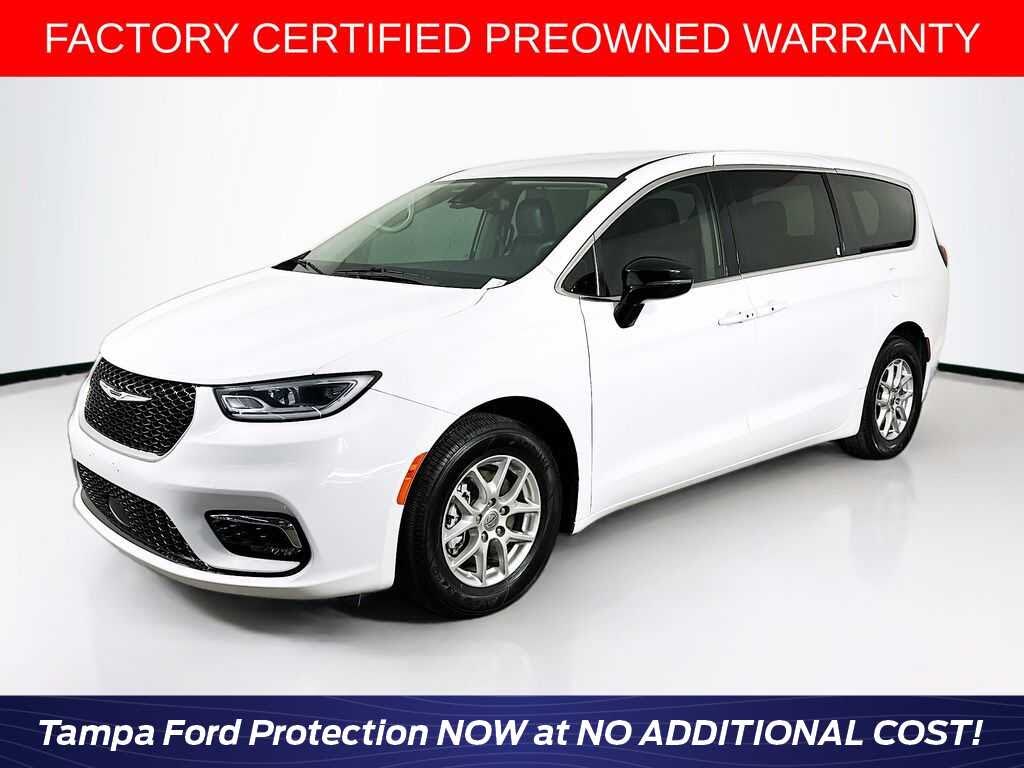 2024 Chrysler Pacifica Touring L FWD