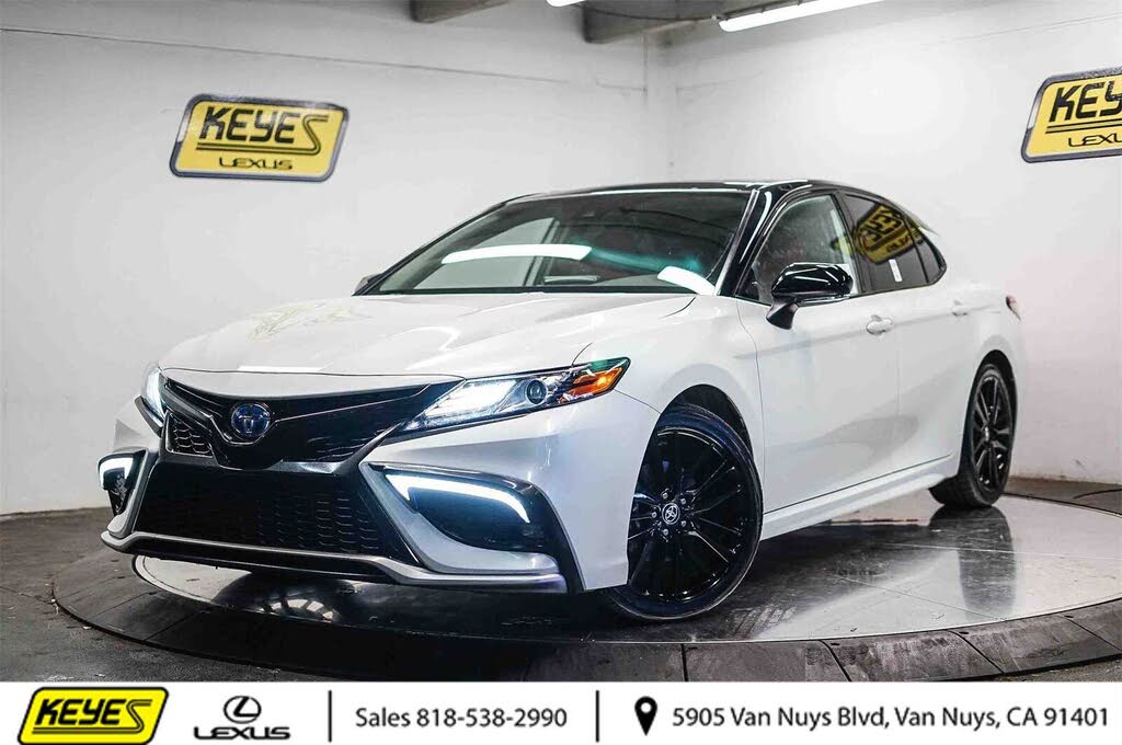 2024 Toyota Camry Hybrid XSE FWD