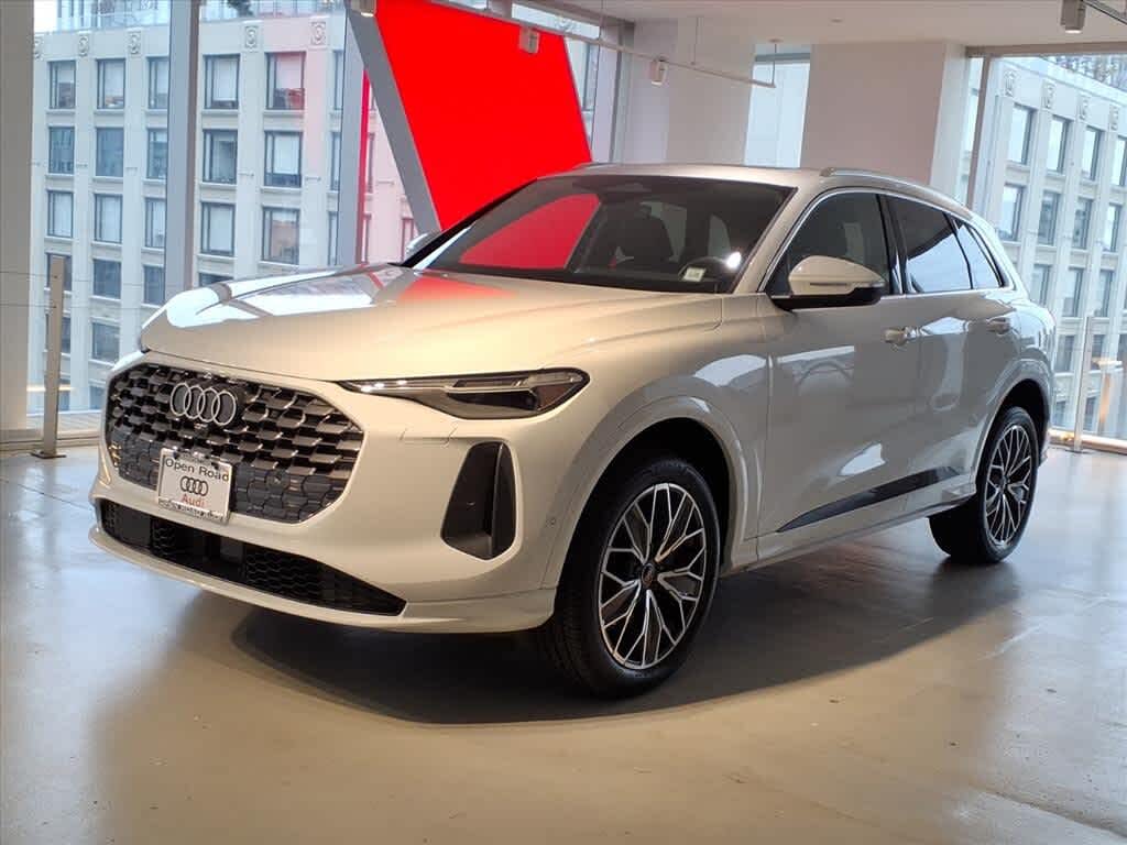 2025 Audi Q5 quattro Premium Plus 40 TFSI