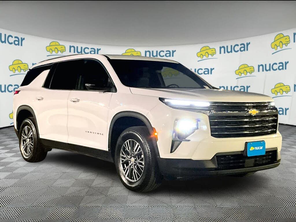 2025 Chevrolet Traverse LT AWD
