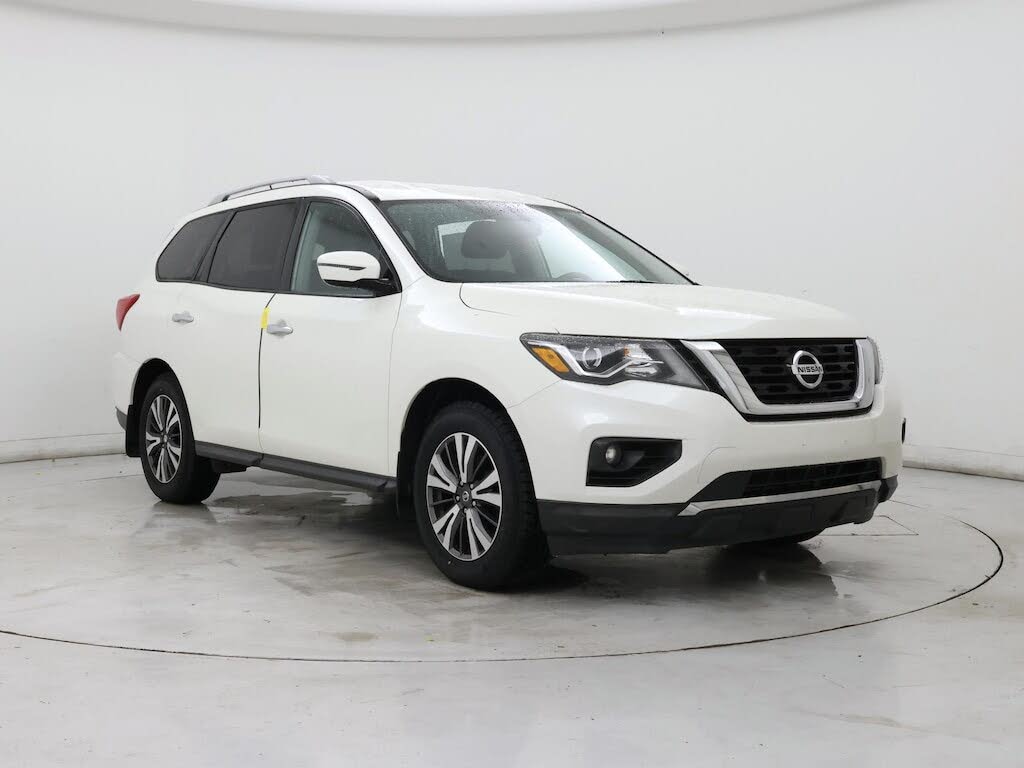 2017 Nissan Pathfinder SV 4WD