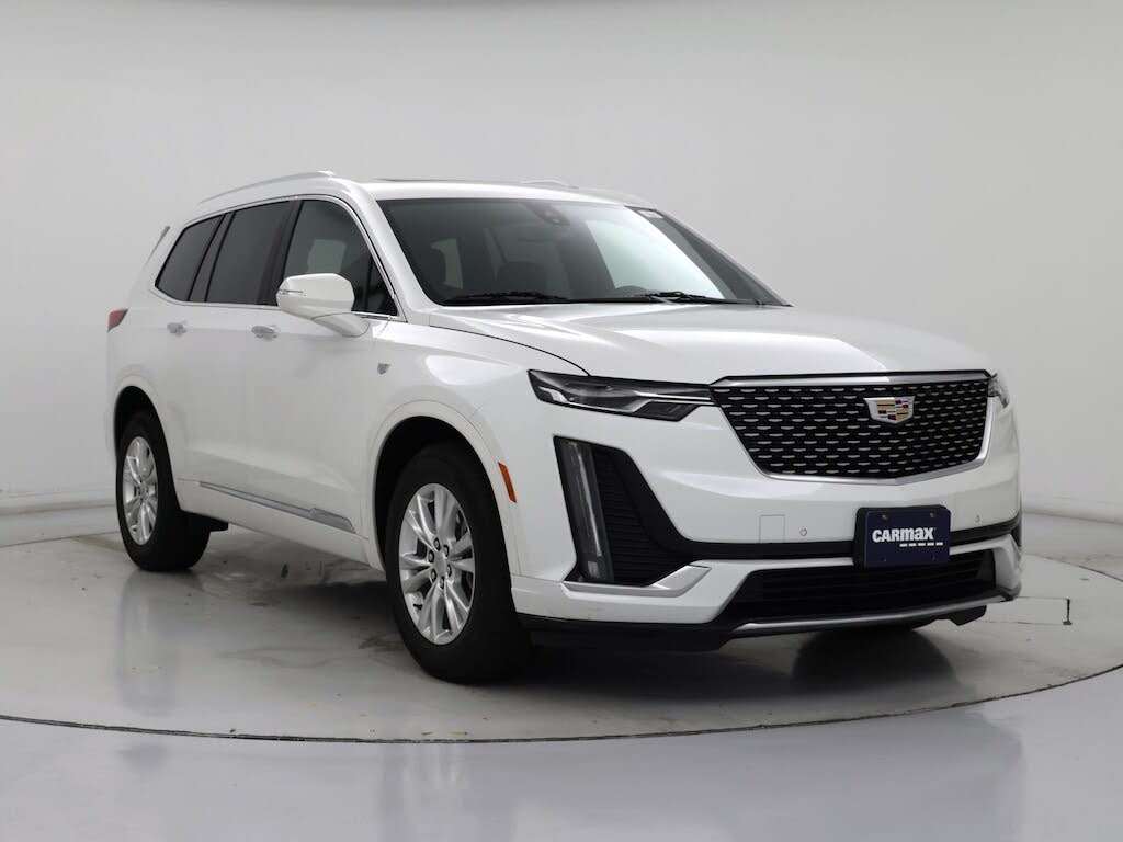2022 Cadillac XT6 Luxury FWD