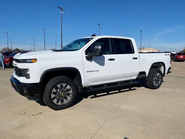 2025 Chevrolet Silverado 2500HD Custom Crew Cab 4WD