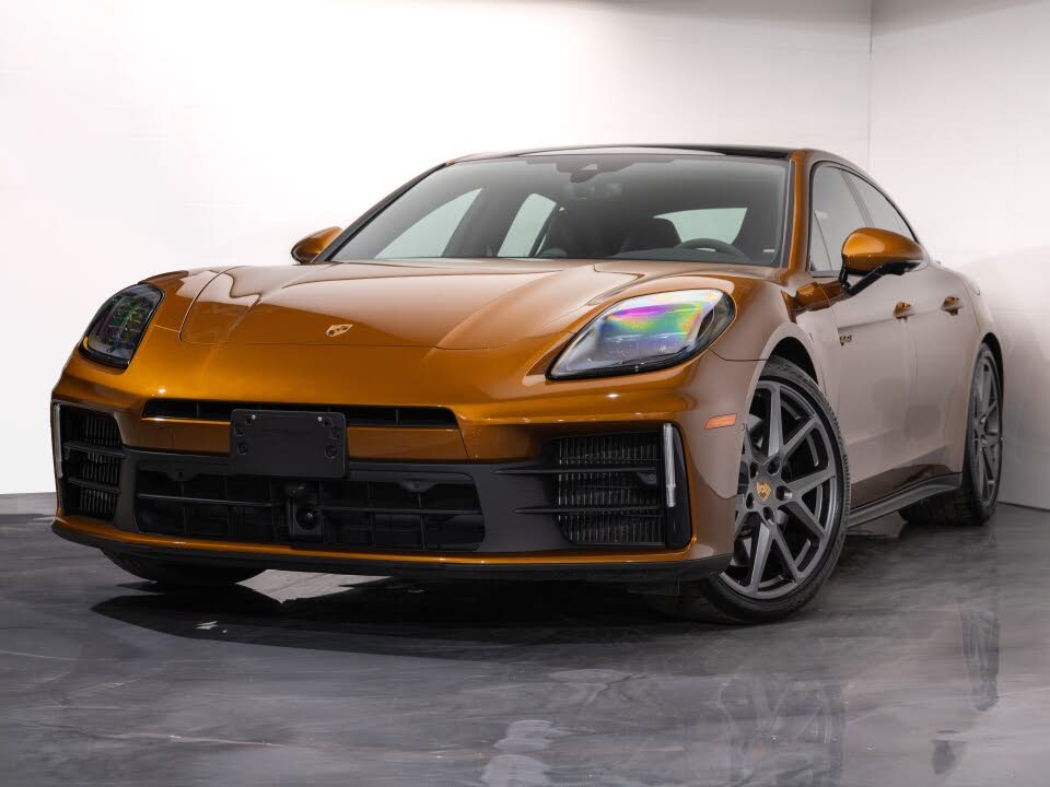 Porsche Panamera 4 AWD 2025